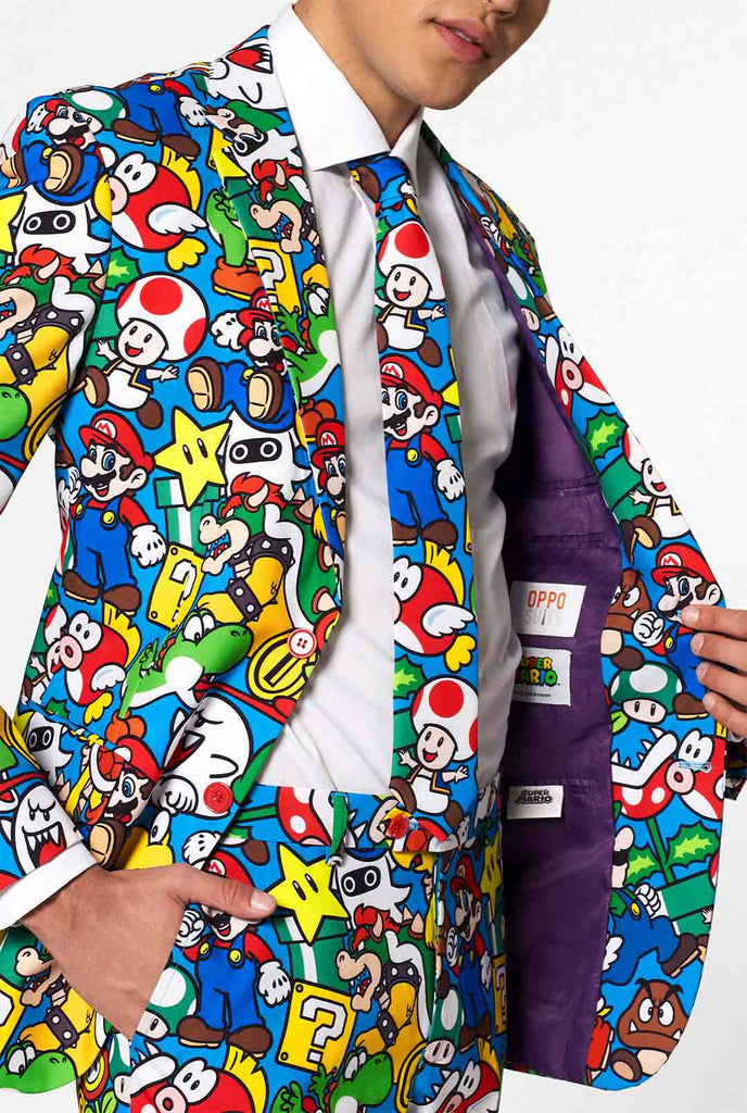 Lustiger Carnaval Gaming -Anzug Super Mario getragen vom Mann