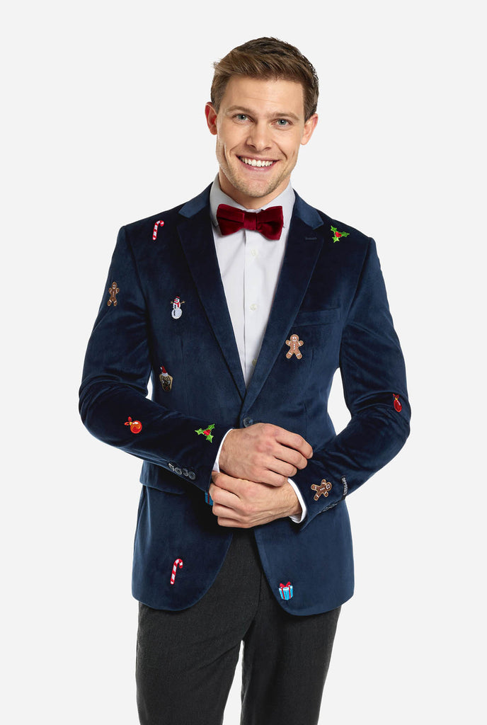 Mann mit marineblauem Weihnachtsblazer mit Weihnachtsstickerei