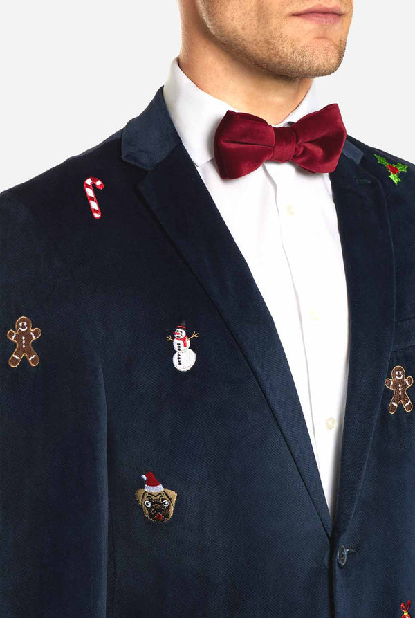 Mann mit marineblauem Weihnachtsblazer mit Weihnachtsstickerei