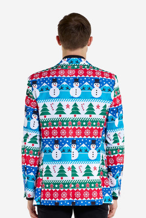 Mann trägt einen Weihnachtsblazer für Herren mit weihnachtlichen Winterfiguren. Er trägt außerdem eine schwarze Hose und ein schwarzes Herrenhemd. Ansicht von hinten.