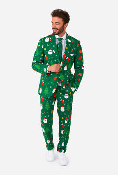 Mann trägt einen grünen Weihnachtsanzug für Herren mit Weihnachtsmotiven.