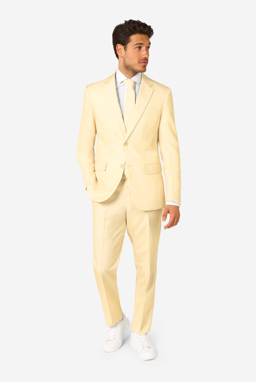 Eleganter Herrenanzug in sanftem Pastellgelb, perfekt für Hochzeiten, Sommerveranstaltungen und formelle Anlässe. Dieser stilvolle Anzug zeichnet sich durch Slim Fit, Revers und eine passende Krawatte für einen eleganten Look aus. Ideal für moderne Herren, die mit einem hellen Pastellanzug ein Statement setzen möchten.