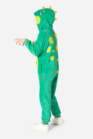 Ein Kind trägt einen grünen Dinosaurier-Onesie für Kinder mit verspielten Kapuzen-Details und gemütlichem, weichem Material – perfekt zum Entspannen oder für Kostümveranstaltungen. Seitenansicht.