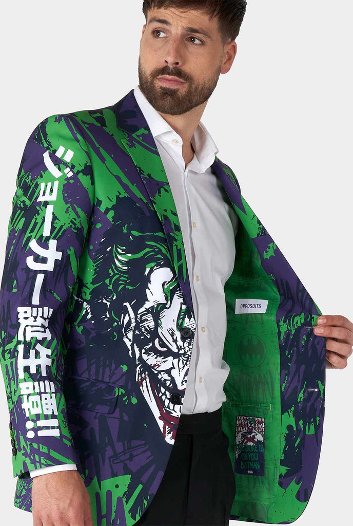 Mann trägt lila und grünen Batman vs Joker Herrenblazer