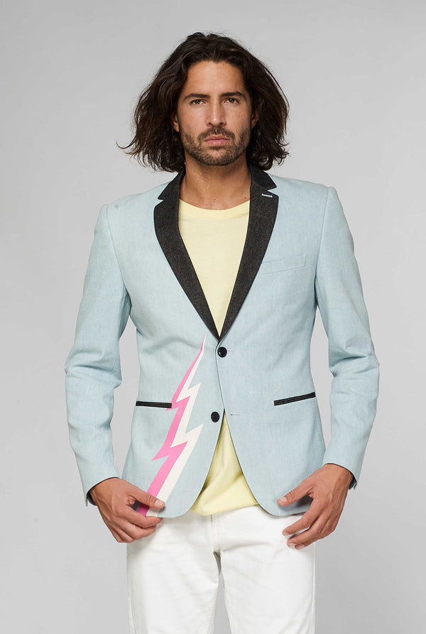 Blauer Casual Blazer mit weißem und rosa Blitz, der vom Mann getragen wird