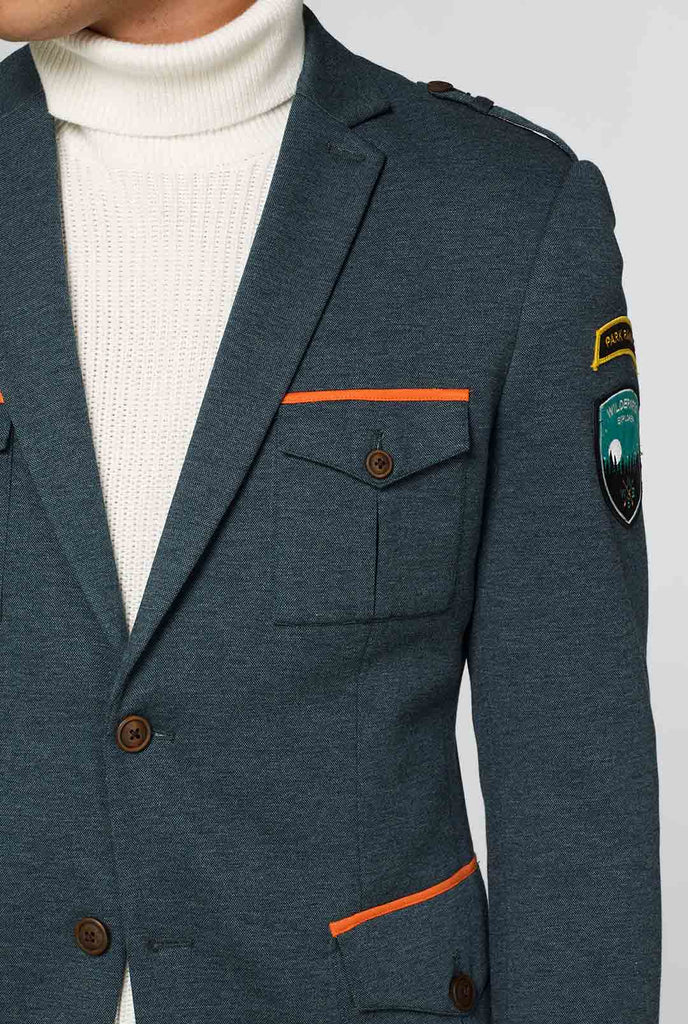 Grüner Park Ranger Jacke vom Mann getragen, Nahaufnahme