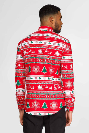 Mann, der rotes Weihnachtshemd trägt, Blick von hinten