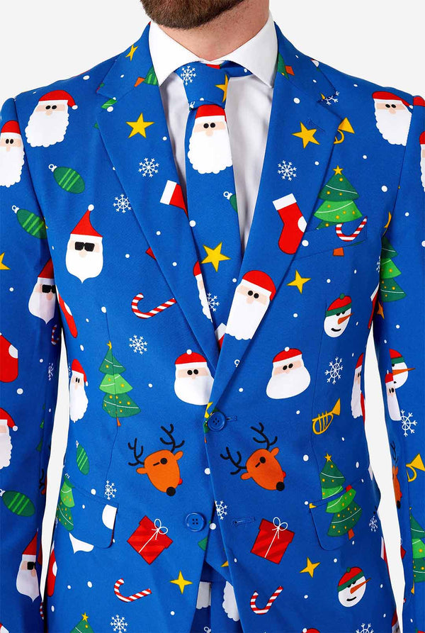Mann, der blauen Weihnachtsanzug in der Nähe von Blick