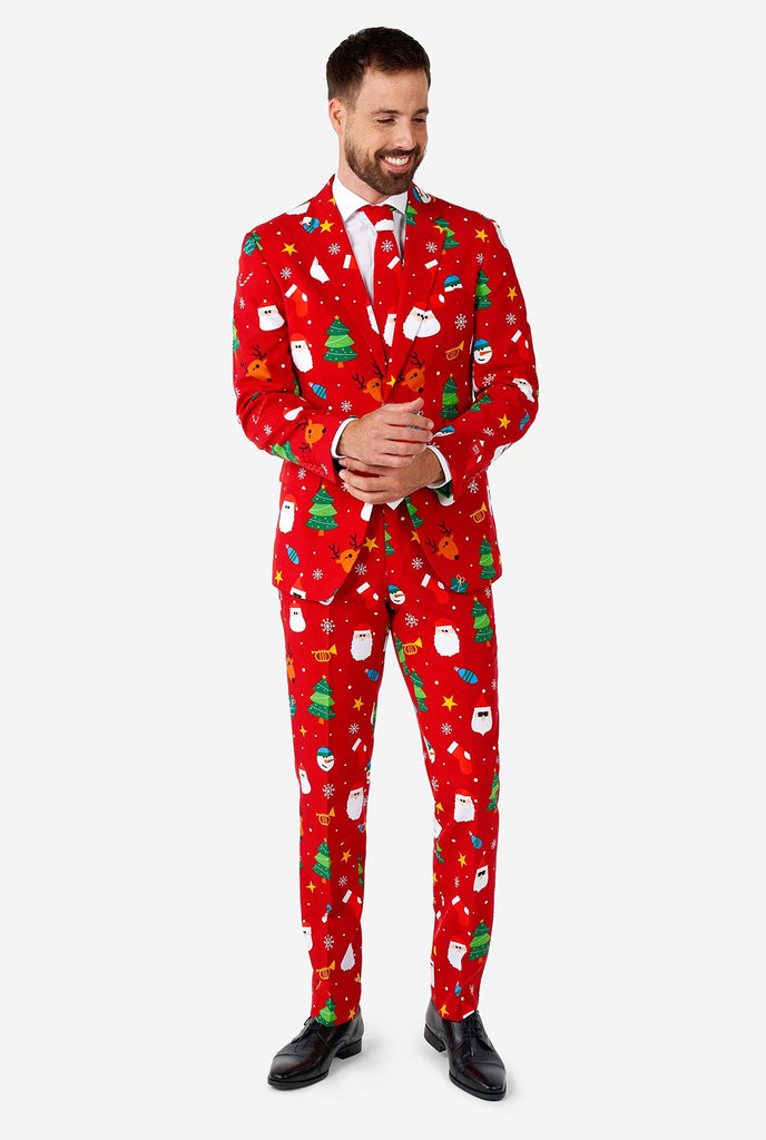 Mann, der roten Weihnachtsanzug trägt