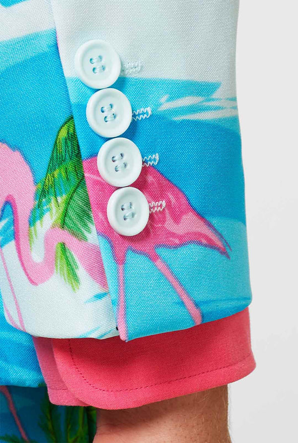 Blauer und weißer Anzug mit tropischer Flamingo - Nahaufnahme Ärmel