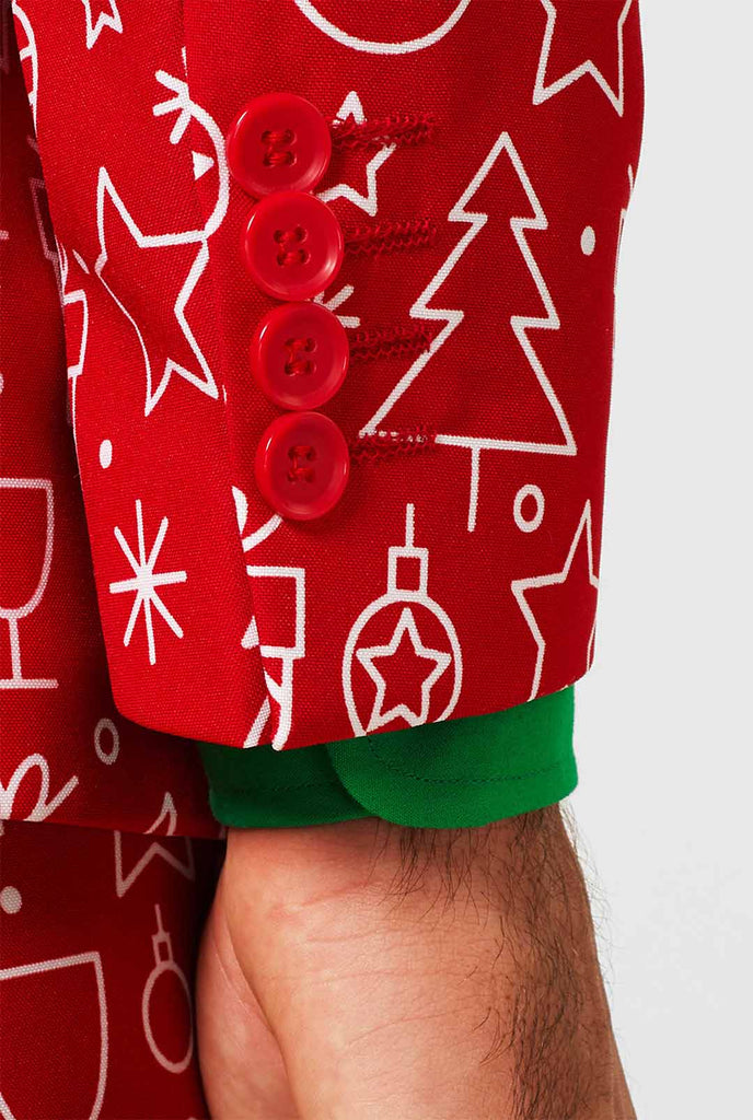 Roter Weihnachtsanzug mit Weihnachtsprotokoll vom Mann getragen, Nahaufnahme Ärmel