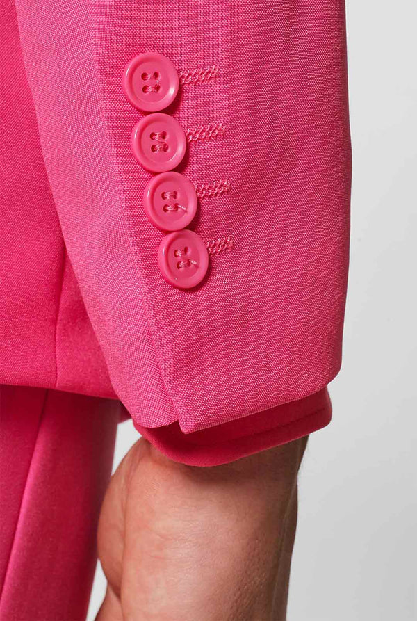 Mann, der rosa Herrenanzug mit rosa Hemd, Ärmel Nahaufnahme