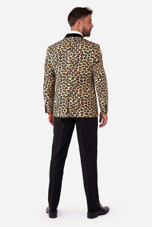 Mann, der Smoking mit Jaguar -Druckjacke trägt, Blick von hinten