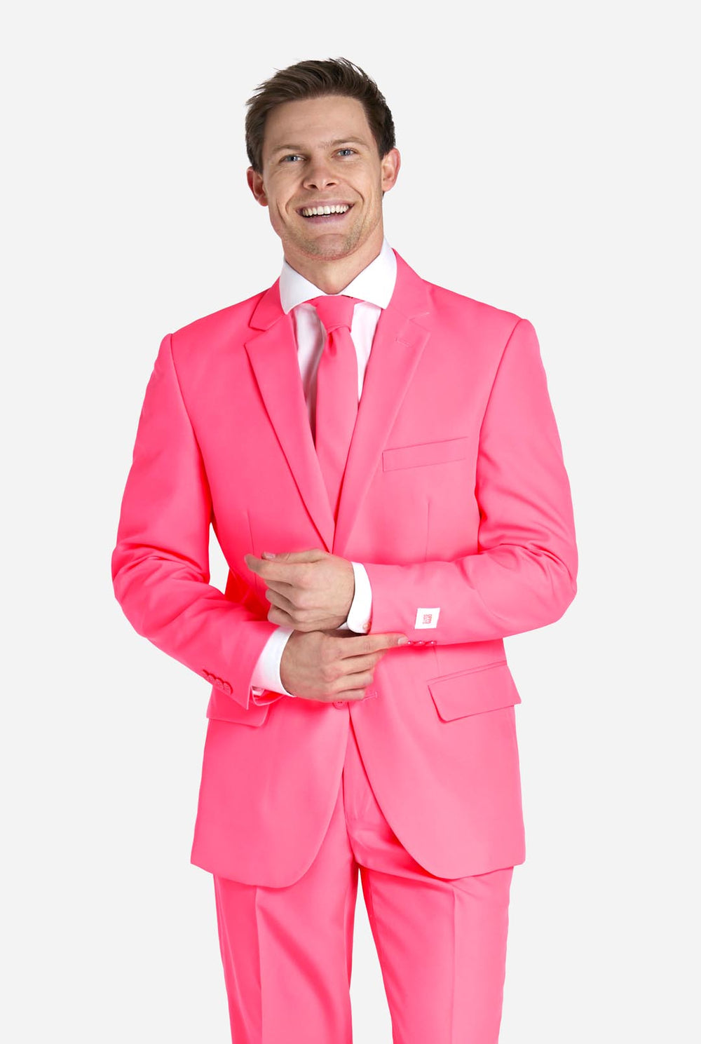 Mann trägt neonpinken Herrenanzug